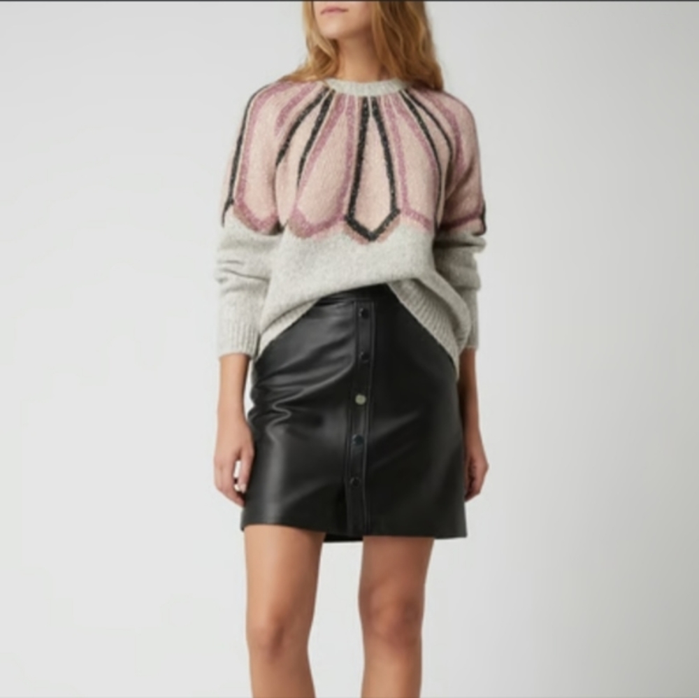 Repeat petal sweater with Alpaca‎ wool
